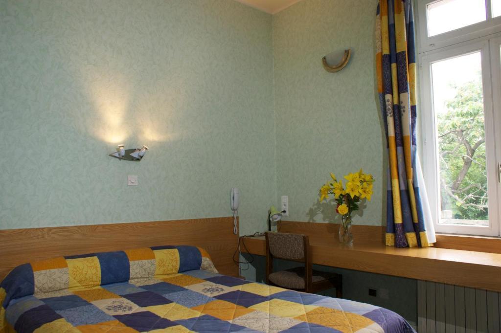 Hotel Le Lyon Bron Bilik gambar
