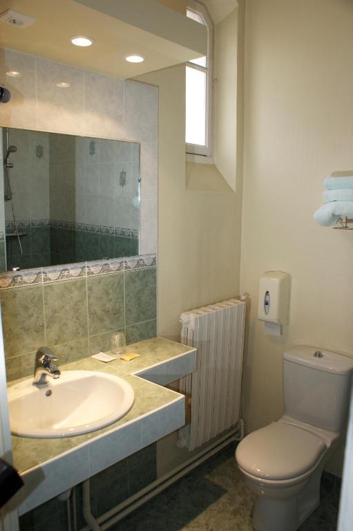 Hotel Le Lyon Bron Luaran gambar