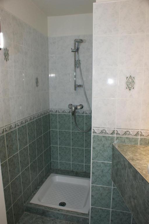 Hotel Le Lyon Bron Luaran gambar