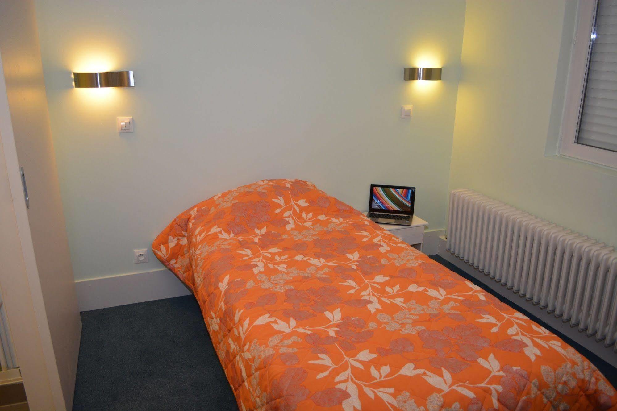 Hotel Le Lyon Bron Luaran gambar