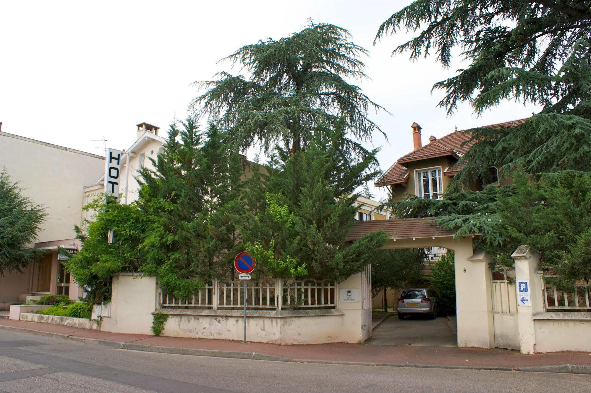 Hotel Le Lyon Bron Luaran gambar