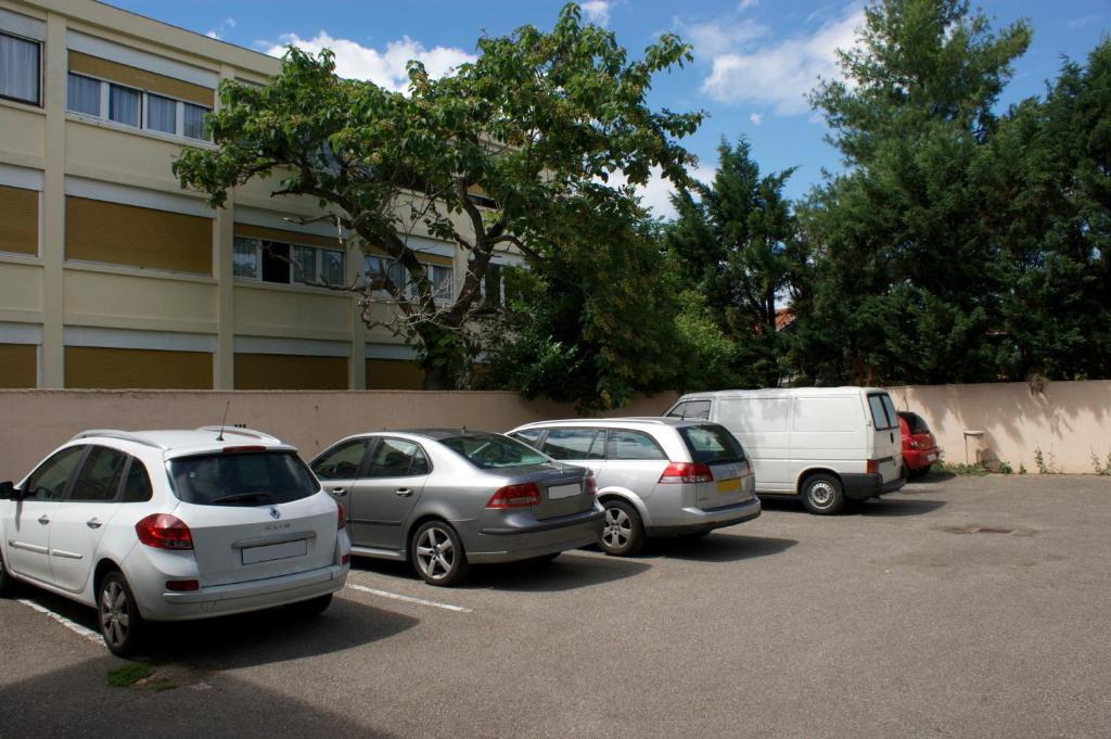 Hotel Le Lyon Bron Luaran gambar
